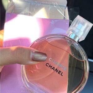 CHANEL Chance Eau de Toilette in Pink Box